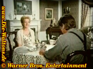 Mrs. Claybourne l&auml;dt John Walton zum Kaffee ein. Auf dem Tisch steht auch Silbergeschirr, das bald als gestohlen gemeldet wird. John wird als Einziger verd&auml;chtigt.