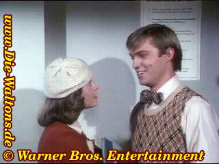 Wenn John-Boy Sis Bradford sieht, denkt er nur an seine Autoreifen. Sis k&uuml;sst einfach seine Probeme weg.