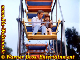 John-Boy hofft, das bei einer Riesenradfahrt sich Elizabeth an ihren Traum erinnert.