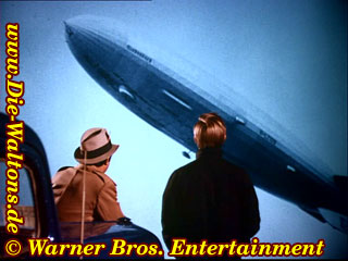 Original Hindenburg Aufnahmen mit Stuart Henry und John-Boy gemischt.