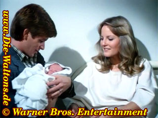 Ben Walton h&auml;lt seine Tochter Virginia, die Cindy heute zur Welt gebracht hat.